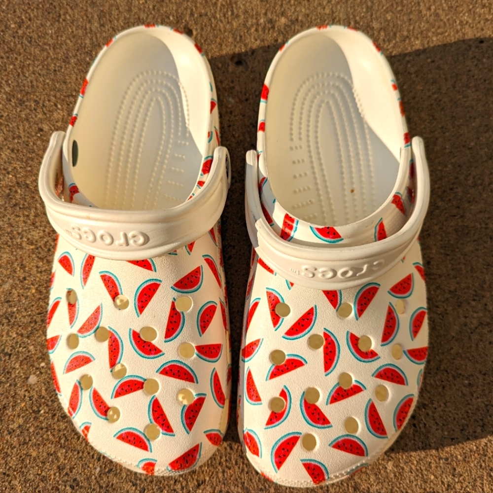 Crocs in Watermelon print Women's 11 Men's 9